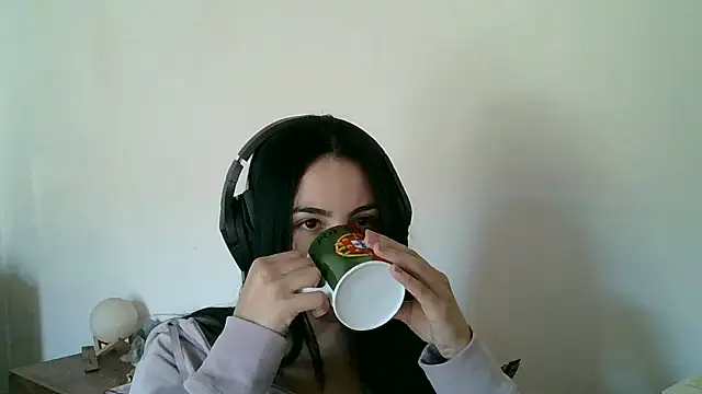 AnabeleNogueira online show from 06-17-26, 05:14