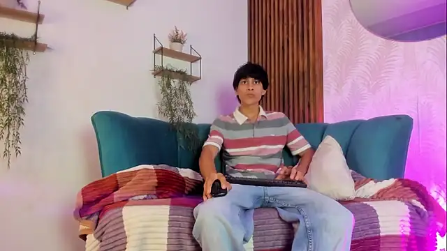 Cheys Mast online show from 03-30-26, 06:42