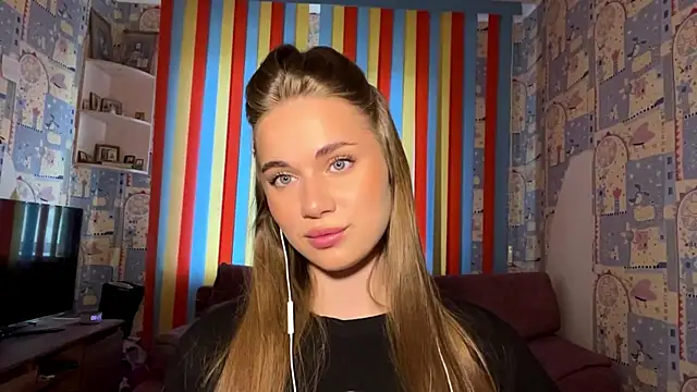 Snapshot of Miss_Blessnyth chatting on 06-17-26, 04:26 Miss Blessnyth online show from 06-17-26, 04:26