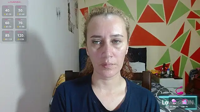 Snapshot of Mariam_wish chatting on 06-25-26, 04:33 Mariam wish online show from 06-25-26, 04:33
