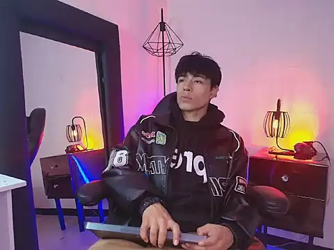 Andreew Style online show from 03-23-26, 07:07