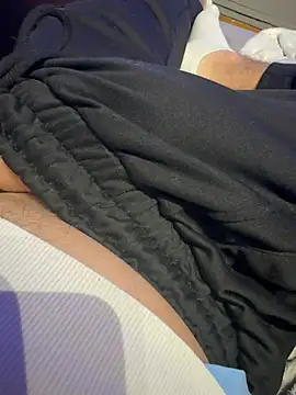 Snapshot of gg79100 chatting on 03-13-26, 11:33 gg79100 online show from 03-13-26, 11:33