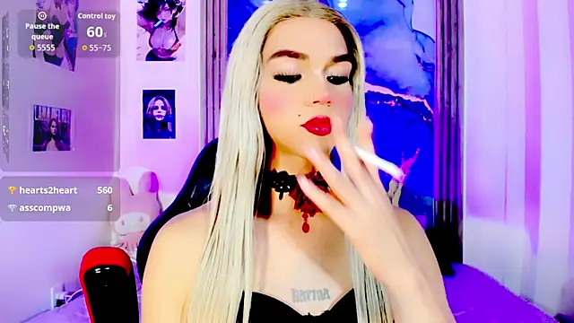 blonde queen- online show from 05-19-26, 01:56