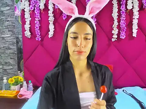 Snapshot of Skarlet_Skye chatting on 03-28-26, 01:22 Skarlet Skye online show from 03-28-26, 01:22