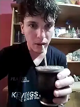 Snapshot of MpKev chatting on 03-16-26, 04:11 MpKev online show from 03-16-26, 04:11