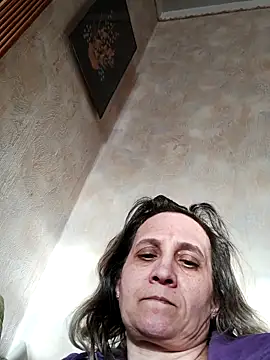 KatieLove133 online show from 04-14-26, 03:51