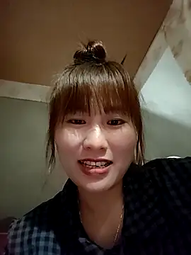 Lucxy-ki6 online show from 03-18-26, 01:36