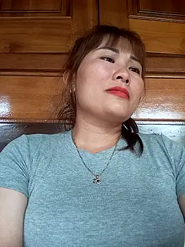 Lucxy-ki6 online show from 04-24-26, 08:28