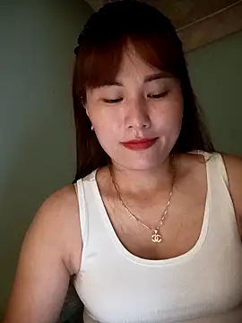 Snapshot of Lucxy-ki6 chatting on 06-18-26, 01:04 Lucxy-ki6 online show from 06-18-26, 01:04