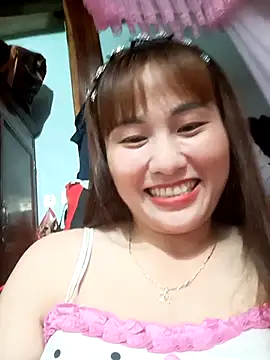 Snapshot of Lucxy-ki6 chatting on 07-09-26, 01:37 Lucxy-ki6 online show from 07-09-26, 01:37