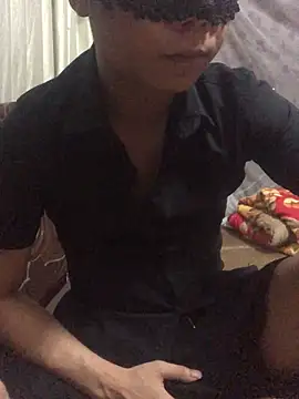 Snapshot of quanhai98 chatting on 04-14-26, 09:59 quanhai98 online show from 04-14-26, 09:59