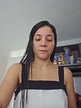 Snapshot of miaeyex chatting on 06-04-26, 12:11 miaeyex online show from 06-04-26, 12:11