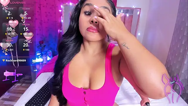 Snapshot of BiancaBooty chatting on 06-17-26, 09:01 BiancaBooty online show from 06-17-26, 09:01