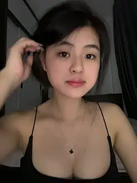 Snapshot of Sweet20-20 chatting on 06-09-26, 05:35 Sweet20-20 online show from 06-09-26, 05:35