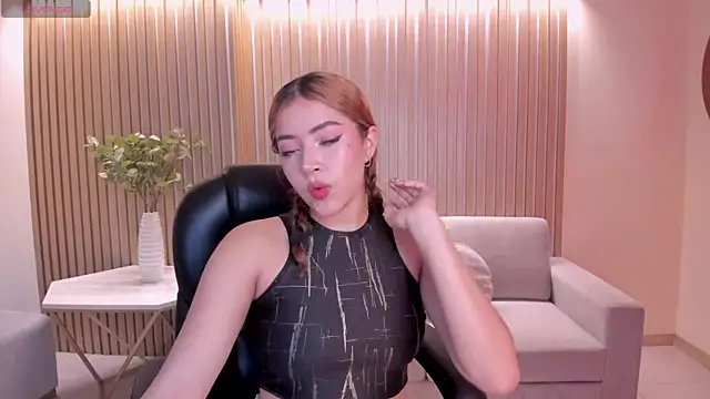 ArianaNova online show from 07-15-26, 02:17
