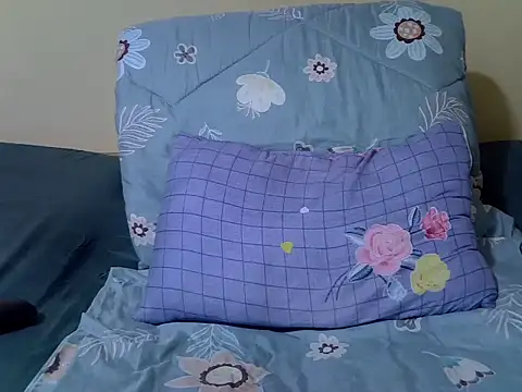 Darkchocolatequeen online show from 06-15-26, 11:12
