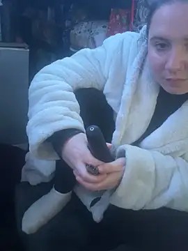 curvyneon online show from 04-13-26, 08:03