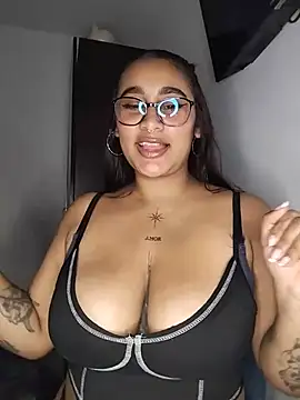 Mia skyy18 online show from 08-06-26, 01:29