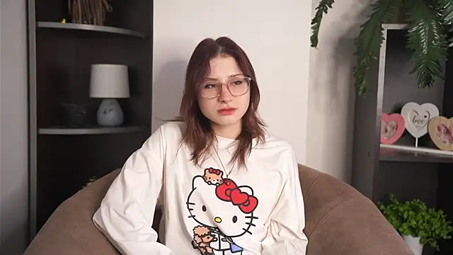 Snapshot of KaryLias chatting on 03-19-26, 05:11 KaryLias online show from 03-19-26, 05:11