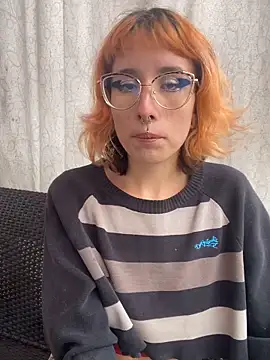 Snapshot of Alice_Hecatee chatting on 03-18-26, 02:31 Alice Hecatee online show from 03-18-26, 02:31