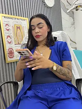 Snapshot of daniela-sexy chatting on 05-22-26, 01:50 daniela-sexy online show from 05-22-26, 01:50