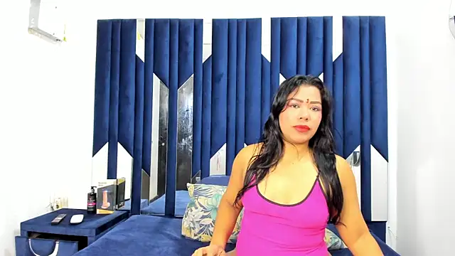 Snapshot of alannaht chatting on 04-23-26, 01:13 alannaht online show from 04-23-26, 01:13