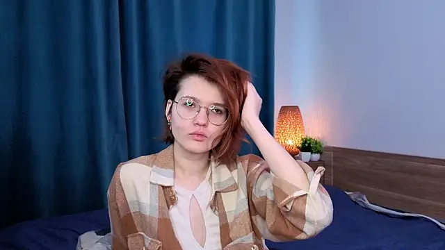 FlaviaAvena online show from 03-25-26, 08:31