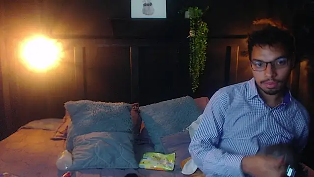 Snapshot of naughtycouplex_ chatting on 03-18-26, 12:36 naughtycouplex online show from 03-18-26, 12:36