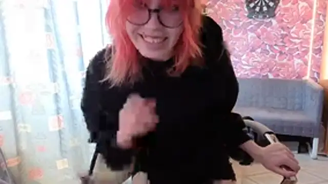 whiny emo boi online show from 04-23-26, 12:51