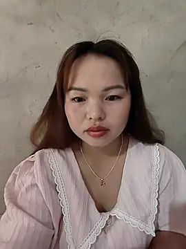 Snapshot of Mina_xYx chatting on 06-20-26, 02:47 Mina xYx online show from 06-20-26, 02:47