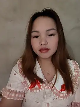 Snapshot of Mina_xYx chatting on 07-06-26, 02:25 Mina xYx online show from 07-06-26, 02:25