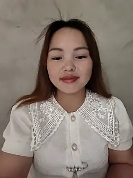 Snapshot of Mina_xYx chatting on 07-20-26, 10:50 Mina xYx online show from 07-20-26, 10:50