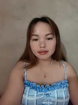 Snapshot of Mina_xYx chatting on 07-24-26, 04:27 Mina xYx online show from 07-24-26, 04:27