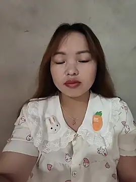 Snapshot of Mina_xYx chatting on 07-28-26, 03:13 Mina xYx online show from 07-28-26, 03:13
