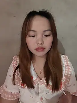 Snapshot of Mina_xYx chatting on 07-29-26, 03:54 Mina xYx online show from 07-29-26, 03:54