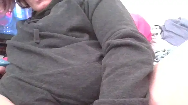 kitty-kitten82 online show from 03-24-26, 05:51