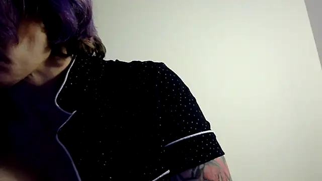 kitty-kitten82 online show from 03-27-26, 12:27