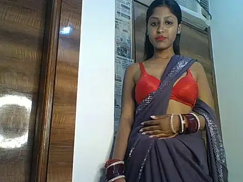 Snapshot of Pari_lovers chatting on 03-15-26, 03:18 Pari lovers online show from 03-15-26, 03:18