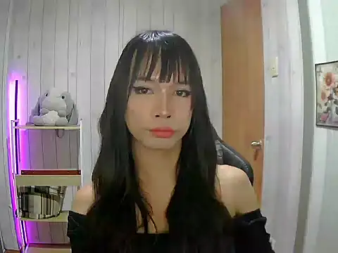 Snapshot of MiyakaYuki1992 chatting on 03-17-26, 12:41 MiyakaYuki1992 online show from 03-17-26, 12:41