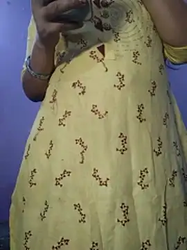 Snapshot of SNEHAo2 chatting on 03-20-26, 04:23 SNEHAo2 online show from 03-20-26, 04:23