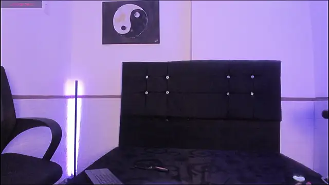 Snapshot of KendallRain chatting on 03-18-26, 01:09 KendallRain online show from 03-18-26, 01:09