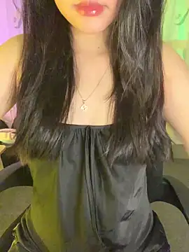 Snapshot of Quincy_baby chatting on 06-15-26, 05:37 Quincy baby online show from 06-15-26, 05:37