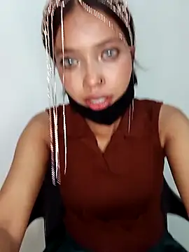 Snapshot of Candyy_crushh chatting on 03-17-26, 02:42 Candyy crushh online show from 03-17-26, 02:42