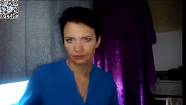 HotMamaQueen234 online show from 06-16-26, 12:08