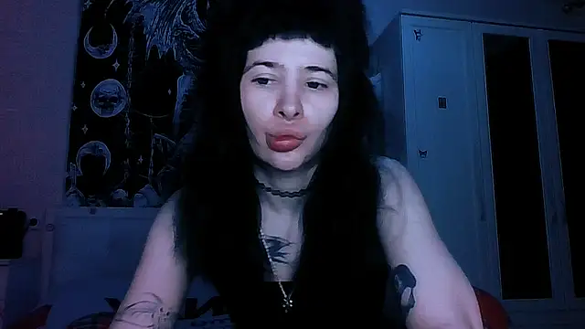 AllisonDeetz online show from 04-14-26, 05:41