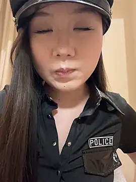 Snapshot of coco6886 chatting on 03-20-26, 03:28 coco6886 online show from 03-20-26, 03:28