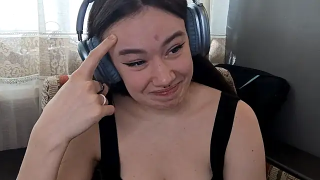 Snapshot of Dela_Verualtys chatting on 03-18-26, 08:17 Dela Verualtys online show from 03-18-26, 08:17