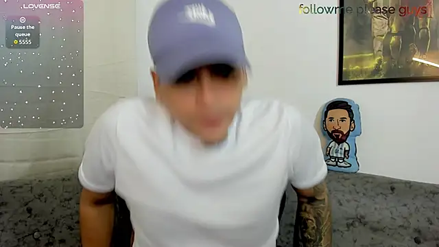 Snapshot of sweetlatinoboy chatting on 06-09-26, 12:06 sweetlatinoboy online show from 06-09-26, 12:06