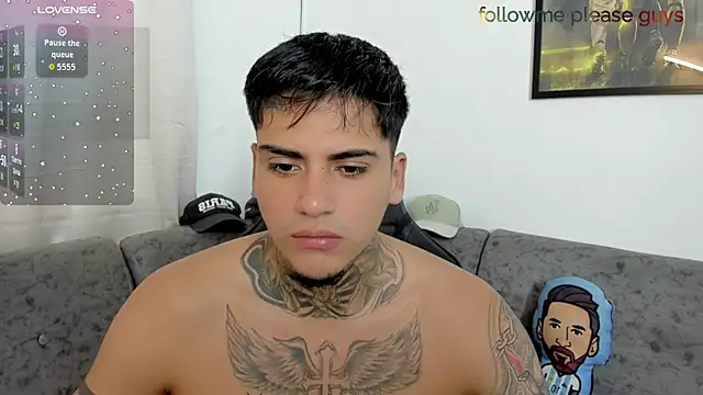 sweetlatinoboy online show from 07-04-26, 10:16