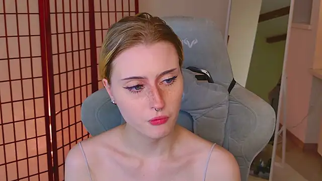 Snapshot of oh__lily chatting on 05-07-26, 01:05 oh lily online show from 05-07-26, 01:05